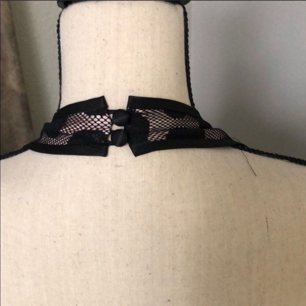 Vintage Y2K Bebe Black Polka Dot Lace Halter Deep V Bowtie Cocktail Dress Size S - Picture 4 of 9
